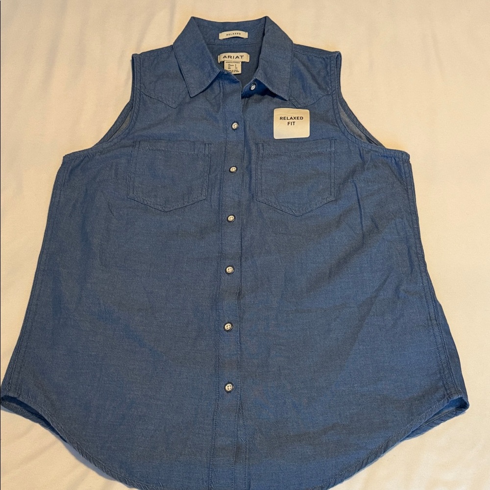 Ariat Women's Relaxed Fit Sleeveless Button-Down Shirt Denim Blue NWOT